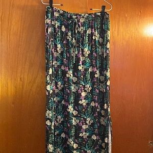 Ellos floral maxi skirt 22/24